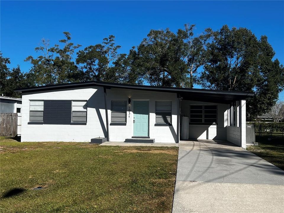 For Rent: $2,200 (3 beds, 2 baths, 1113 Square Feet)