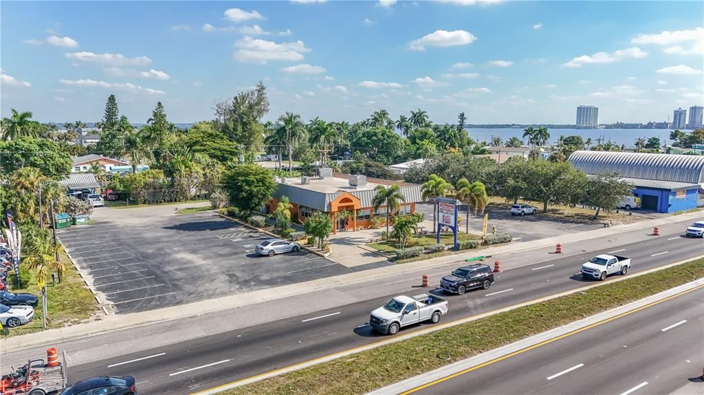 待售: $1,350,000 (0 贝兹, 0 浴室, 3460 平方英尺)