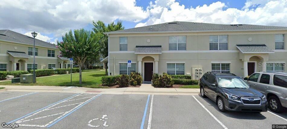 For Rent: $1,750 (3 beds, 2 baths, 1371 Square Feet)