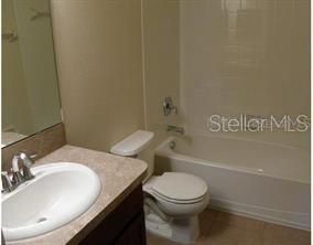 For Rent: $1,750 (3 beds, 2 baths, 1371 Square Feet)