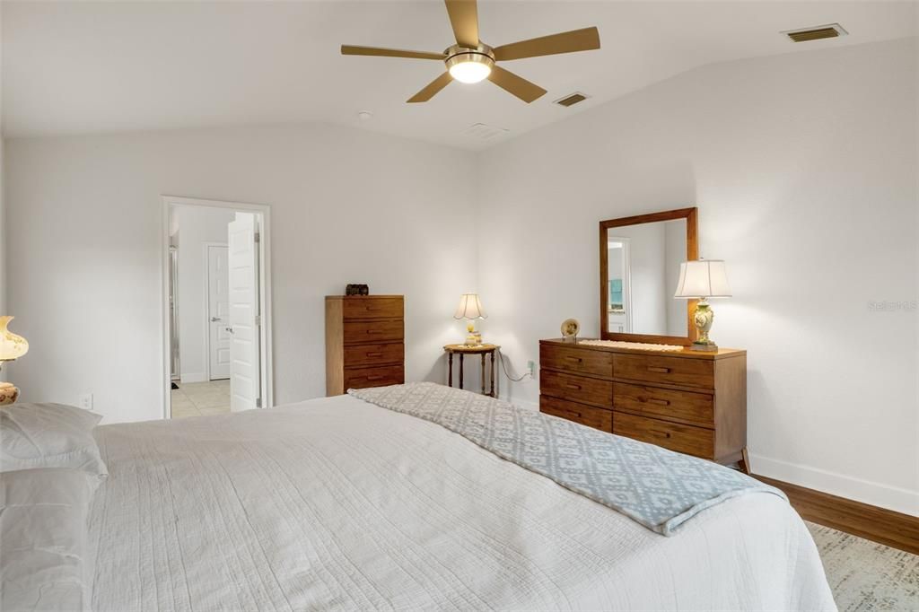 待售: $267,900 (3 贝兹, 2 浴室, 1844 平方英尺)