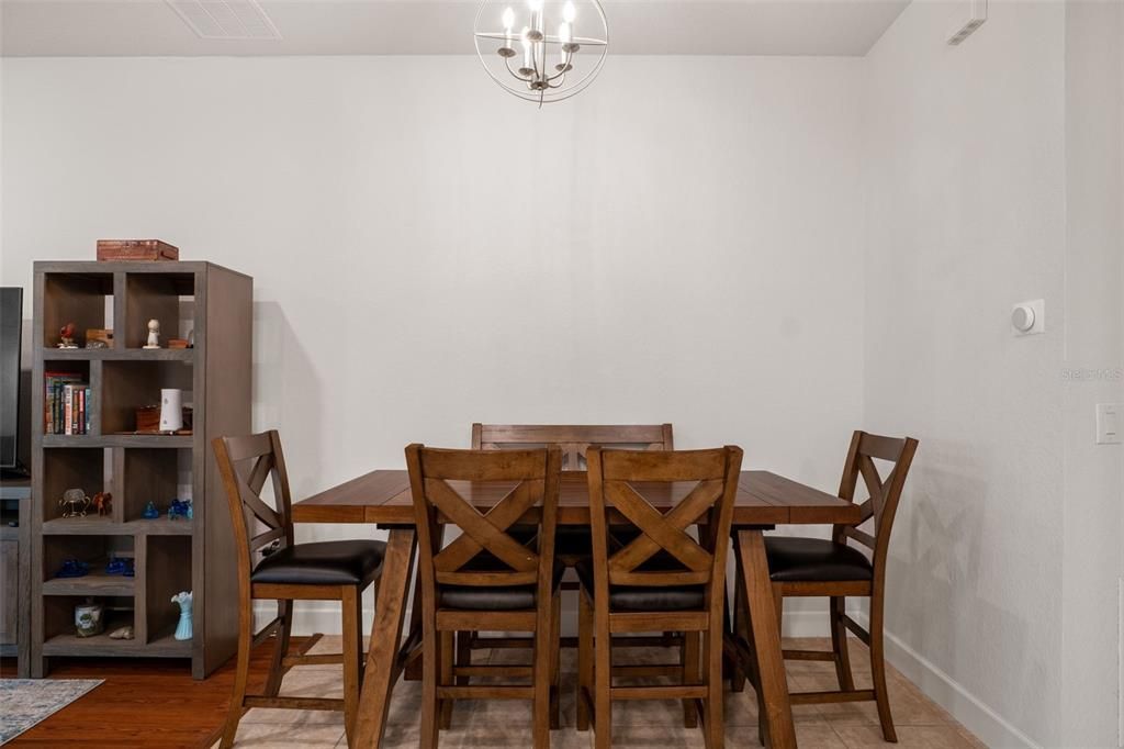 待售: $267,900 (3 贝兹, 2 浴室, 1844 平方英尺)