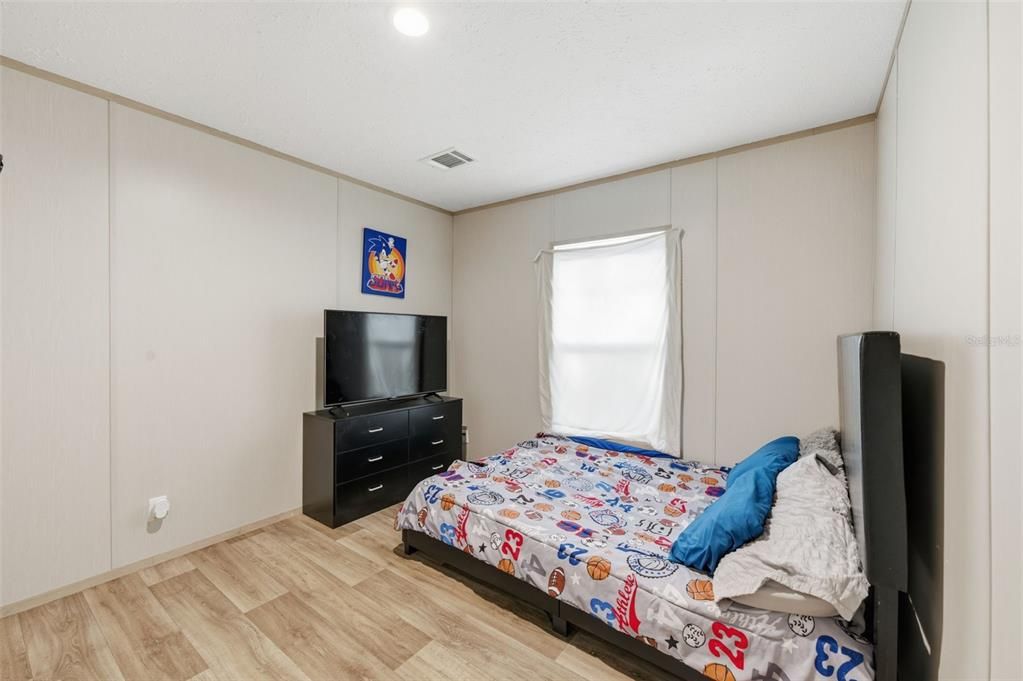 En Venta: $214,900 (3 camas, 2 baños, 1296 Pies cuadrados)