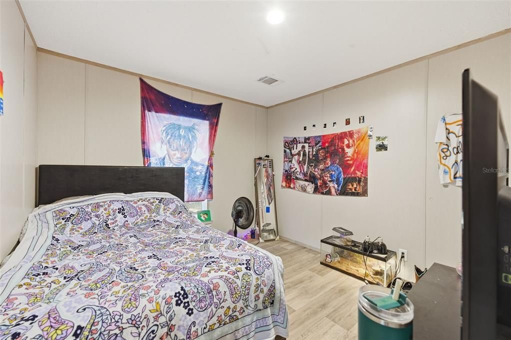 En Venta: $214,900 (3 camas, 2 baños, 1296 Pies cuadrados)