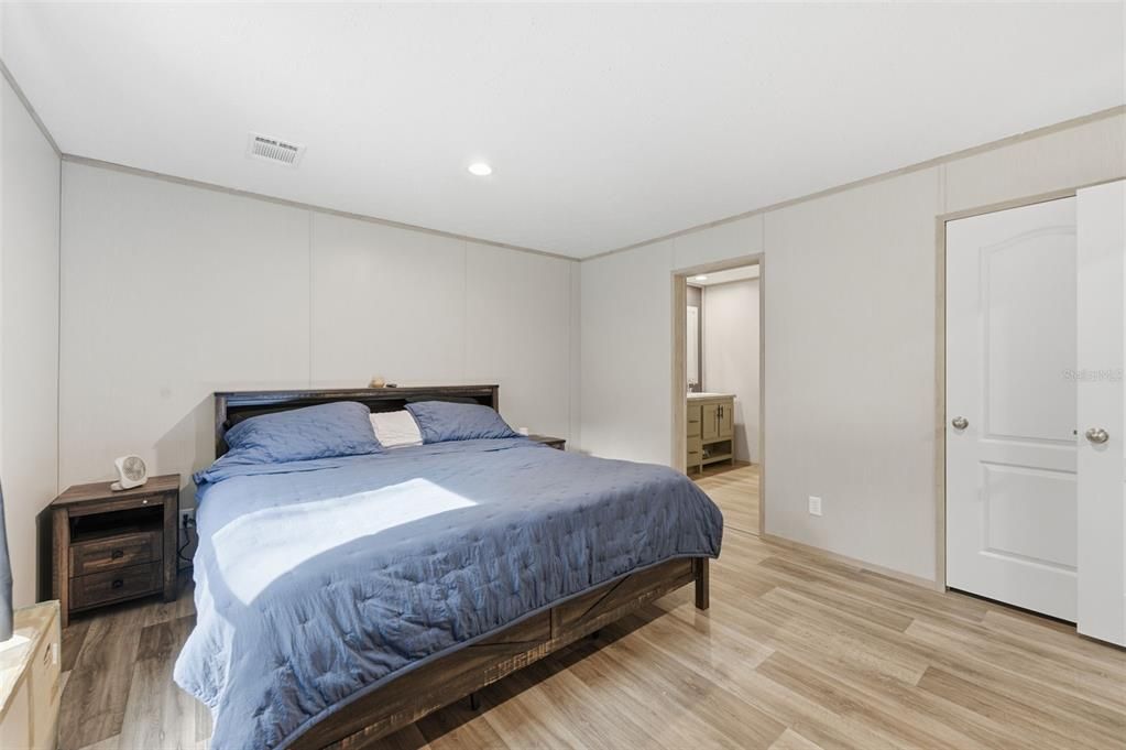 En Venta: $214,900 (3 camas, 2 baños, 1296 Pies cuadrados)