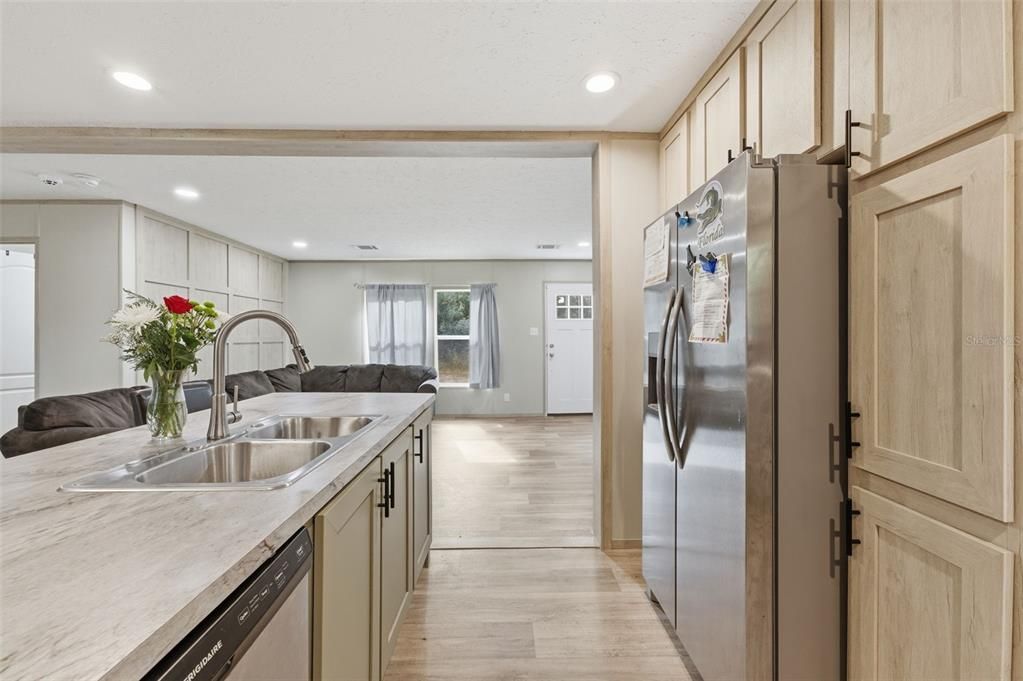 En Venta: $214,900 (3 camas, 2 baños, 1296 Pies cuadrados)