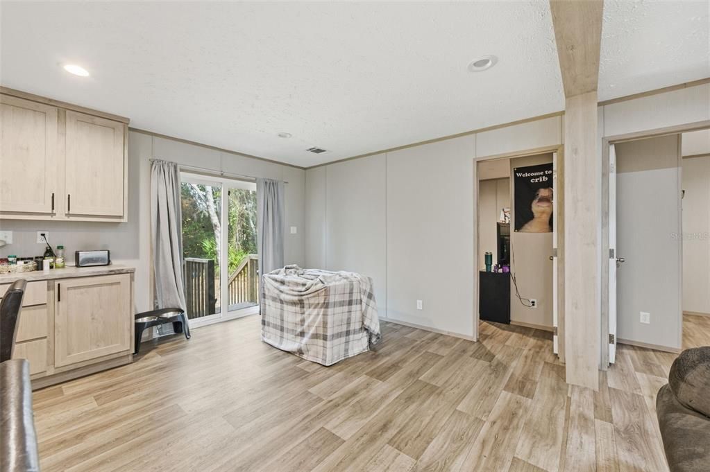 En Venta: $214,900 (3 camas, 2 baños, 1296 Pies cuadrados)