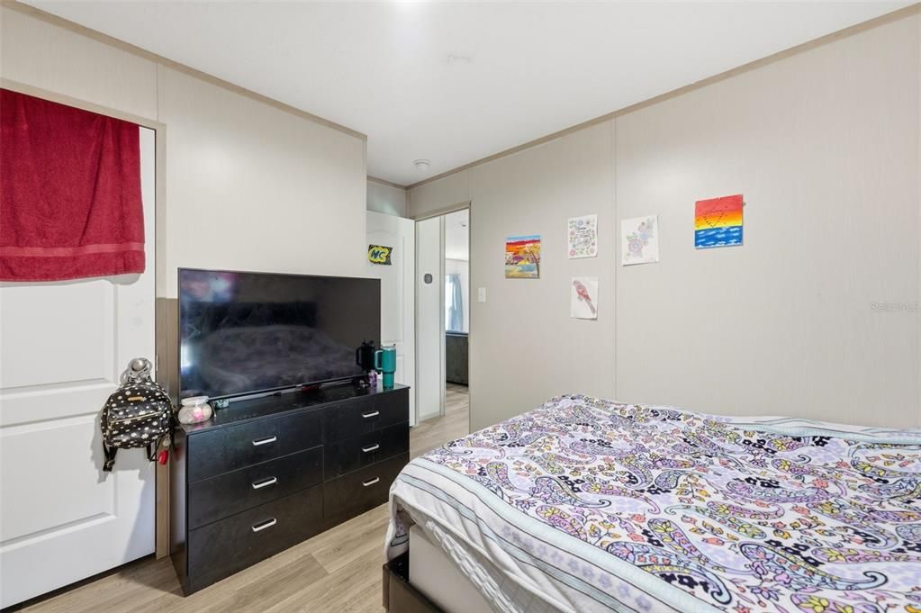 En Venta: $214,900 (3 camas, 2 baños, 1296 Pies cuadrados)