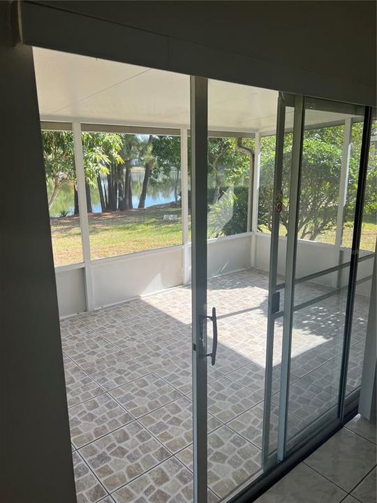 For Rent: $2,250 (3 beds, 2 baths, 1323 Square Feet)