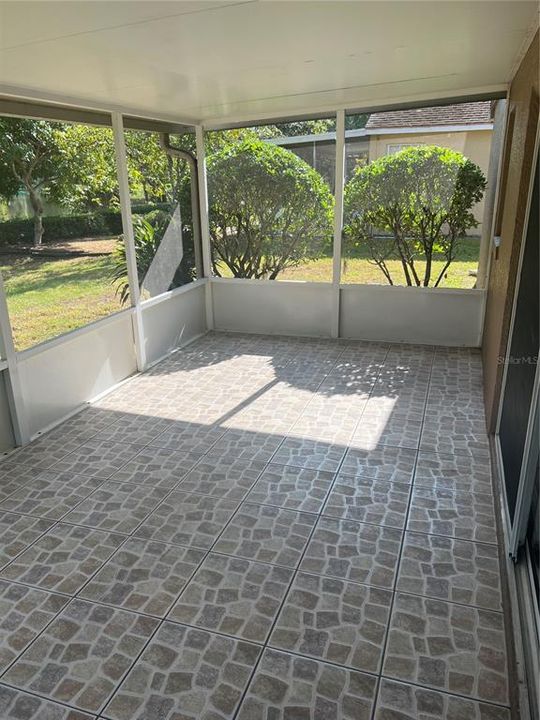 For Rent: $2,250 (3 beds, 2 baths, 1323 Square Feet)