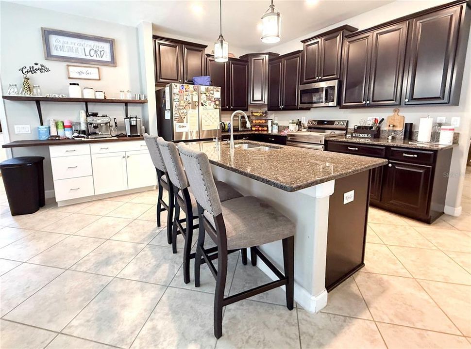 待售: $514,900 (5 贝兹, 3 浴室, 3557 平方英尺)