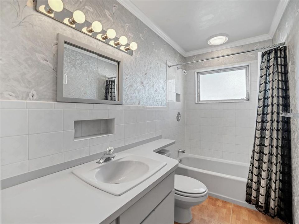 For Sale: $425,000 (3 beds, 2 baths, 1588 Square Feet)