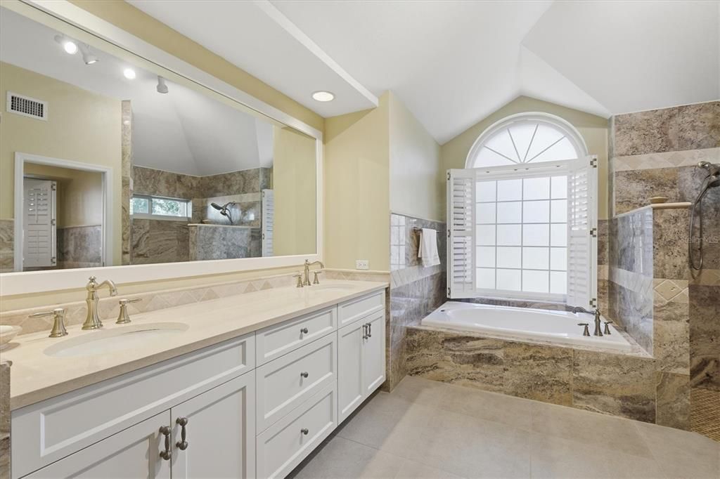 For Sale: $975,500 (3 beds, 2 baths, 2282 Square Feet)