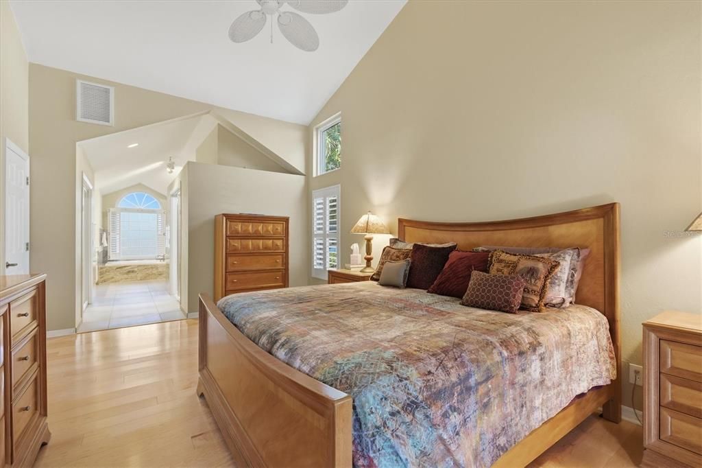 For Sale: $975,500 (3 beds, 2 baths, 2282 Square Feet)