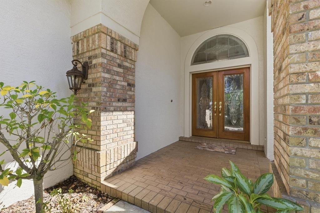 For Sale: $975,500 (3 beds, 2 baths, 2282 Square Feet)