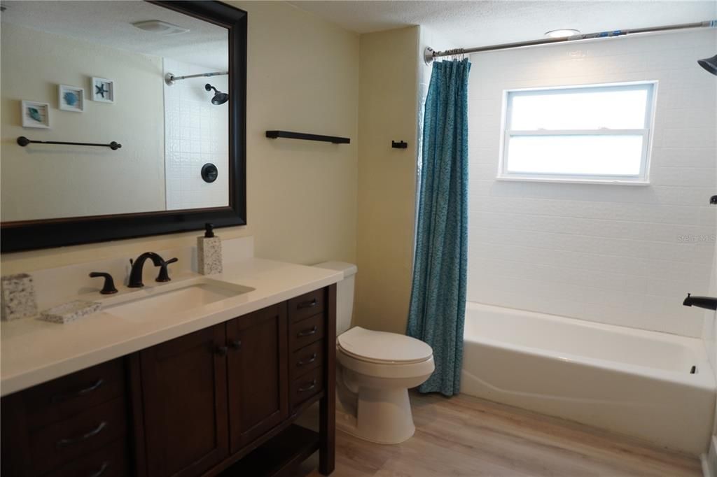 For Sale: $425,000 (3 beds, 2 baths, 1647 Square Feet)