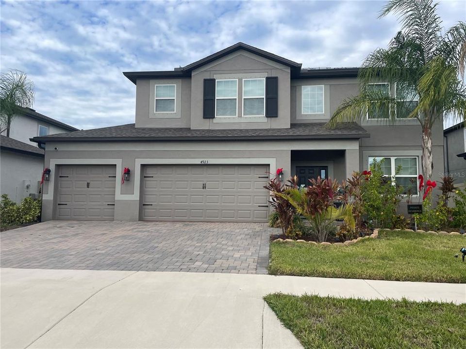 En Venta: $560,000 (5 camas, 3 baños, 3566 Pies cuadrados)