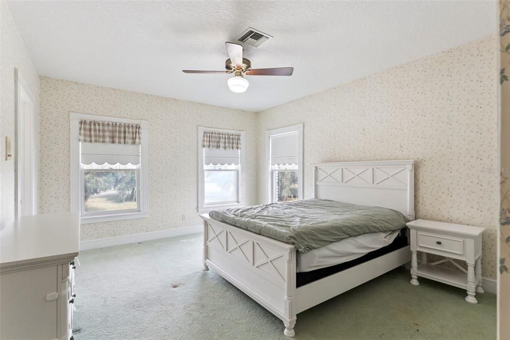 For Sale: $1,450,000 (4 beds, 4 baths, 3656 Square Feet)