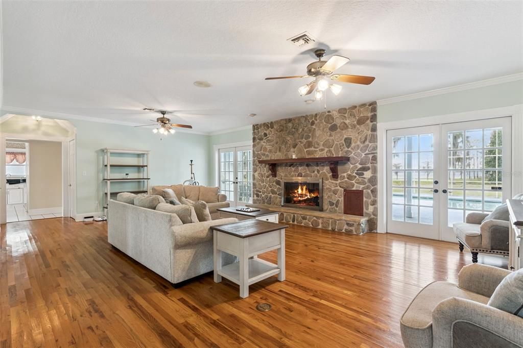 For Sale: $1,450,000 (4 beds, 4 baths, 3656 Square Feet)