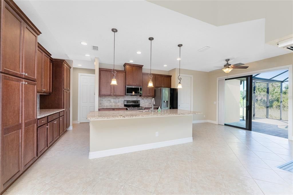 For Sale: $594,900 (3 beds, 2 baths, 1822 Square Feet)