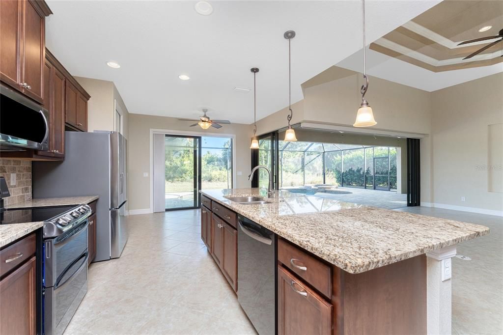 For Sale: $594,900 (3 beds, 2 baths, 1822 Square Feet)