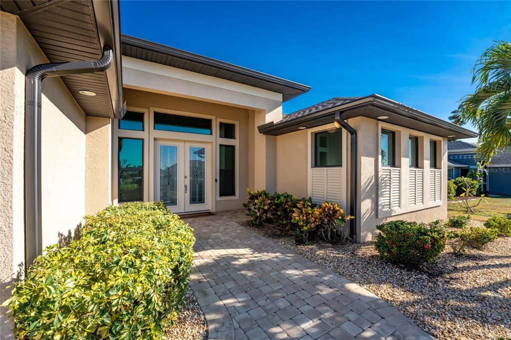 For Sale: $594,900 (3 beds, 2 baths, 1822 Square Feet)