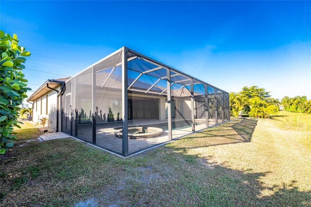 For Sale: $594,900 (3 beds, 2 baths, 1822 Square Feet)