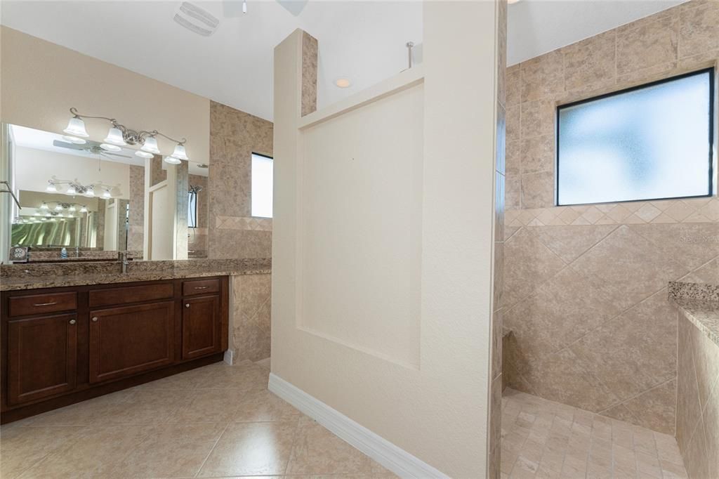 For Sale: $594,900 (3 beds, 2 baths, 1822 Square Feet)