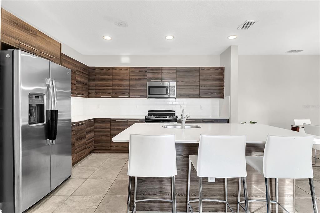 En Renta: $2,750 (3 camas, 2 baños, 1802 Pies cuadrados)