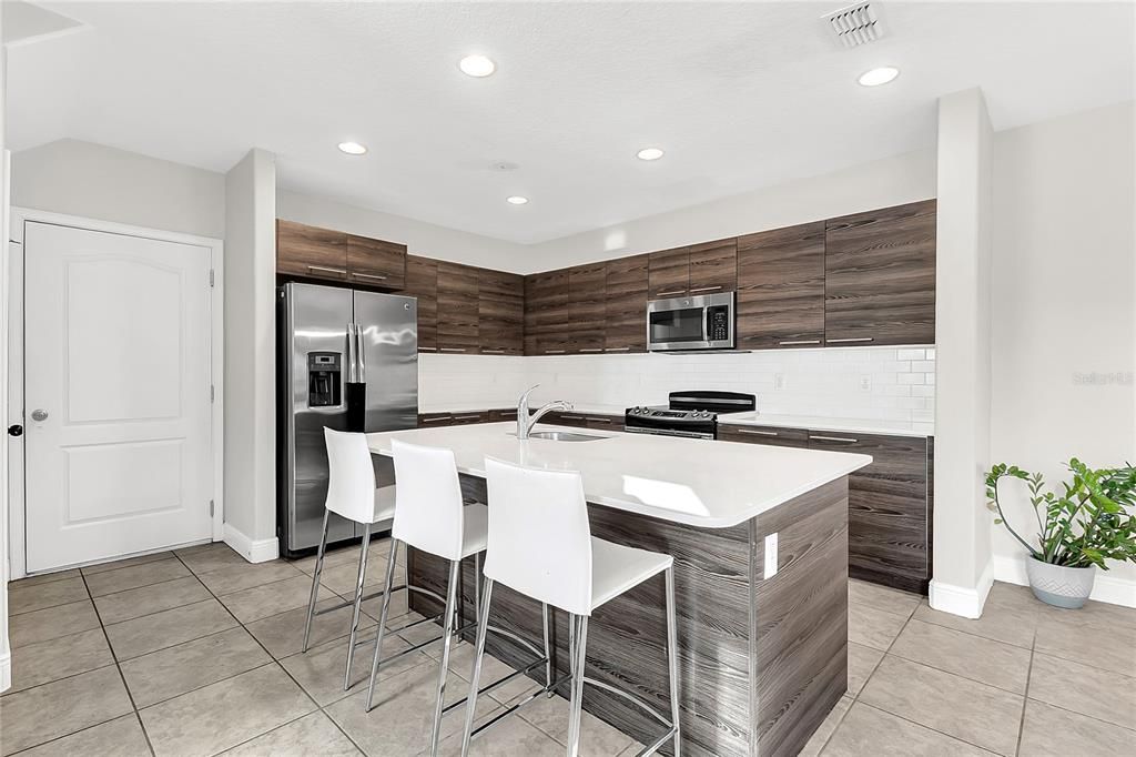 En Renta: $2,750 (3 camas, 2 baños, 1802 Pies cuadrados)