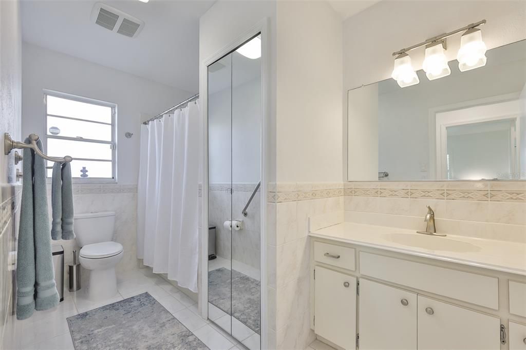 待售: $334,900 (2 贝兹, 2 浴室, 1756 平方英尺)