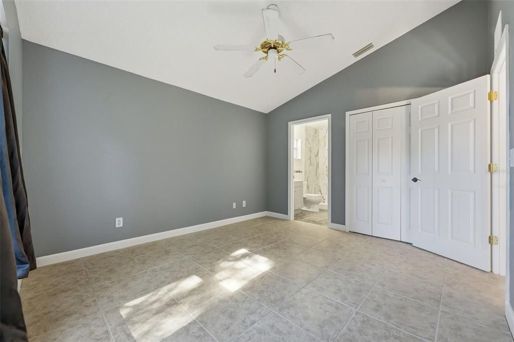 For Sale: $345,300 (3 beds, 2 baths, 1136 Square Feet)