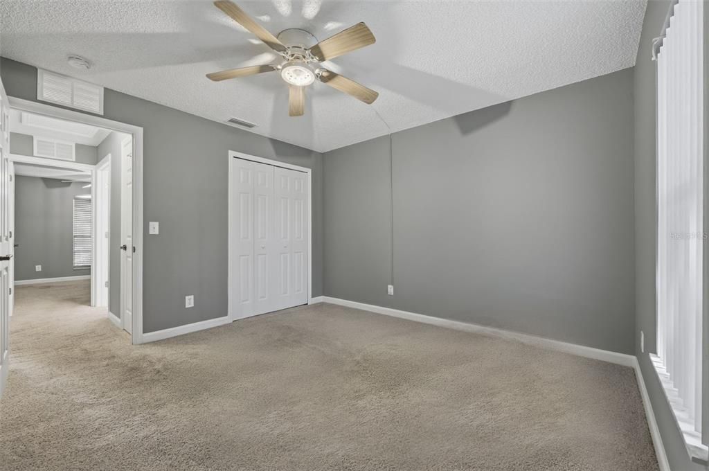 For Sale: $345,300 (3 beds, 2 baths, 1136 Square Feet)