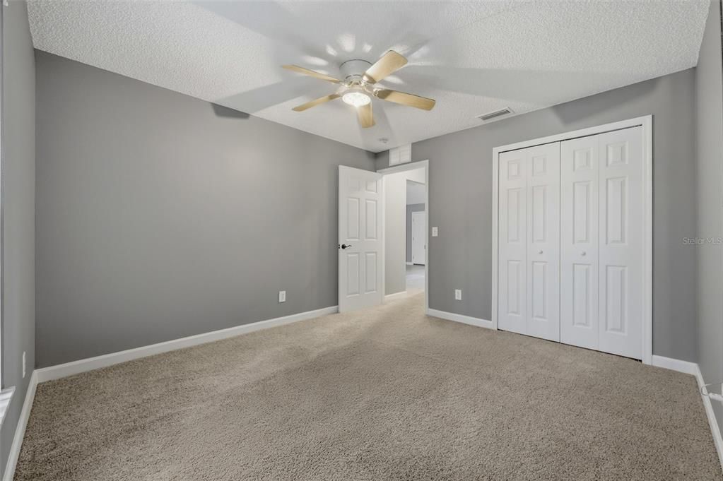 For Sale: $345,300 (3 beds, 2 baths, 1136 Square Feet)