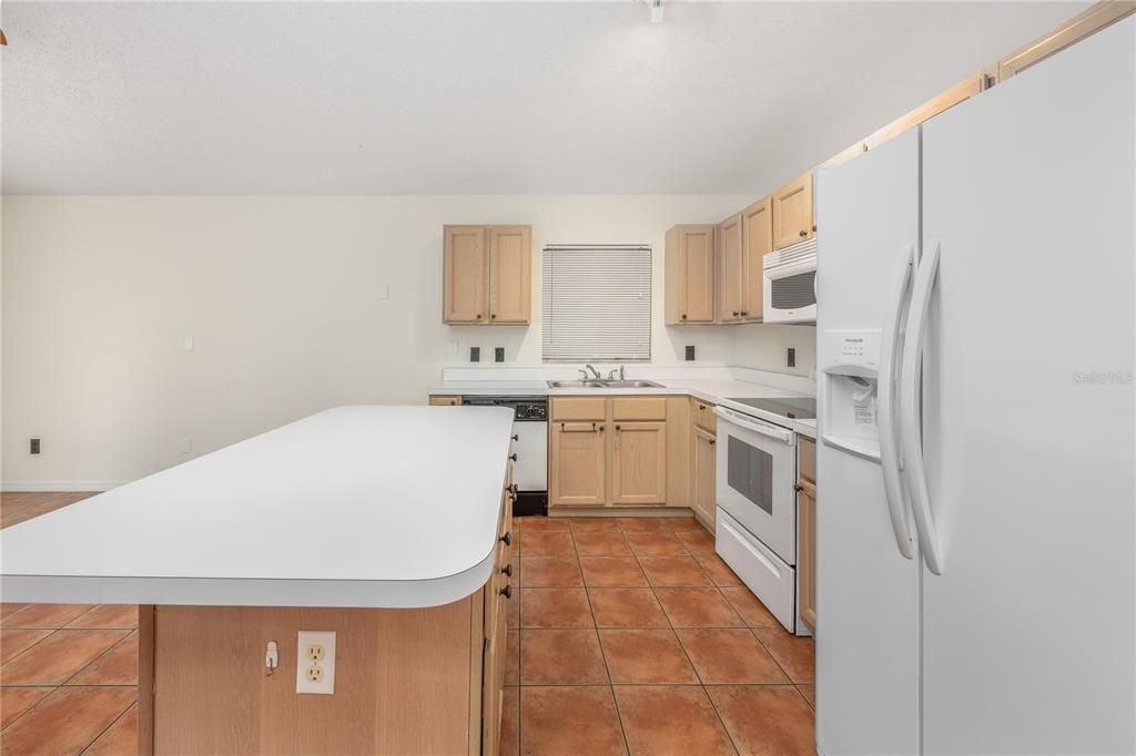 For Sale: $425,000 (3 beds, 2 baths, 1455 Square Feet)