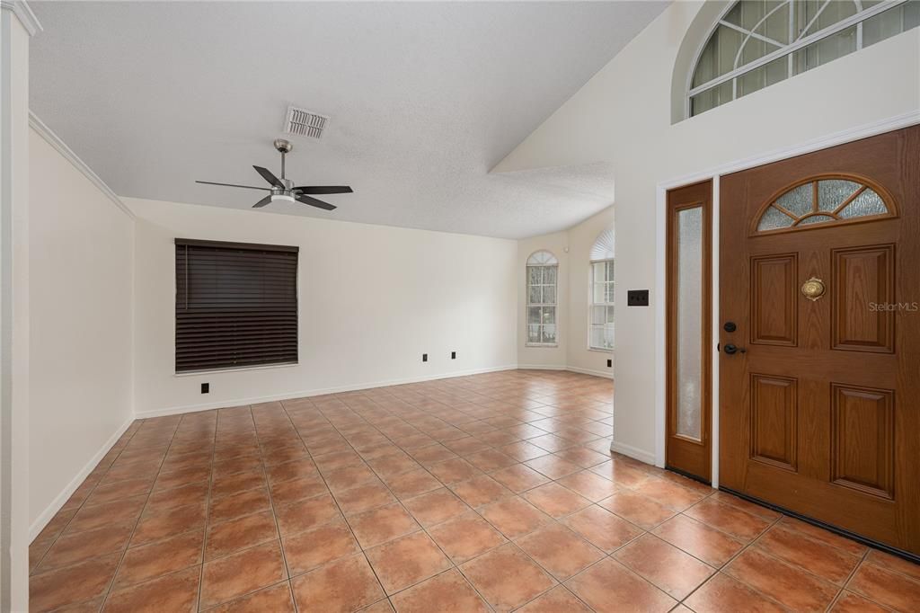 For Sale: $425,000 (3 beds, 2 baths, 1455 Square Feet)