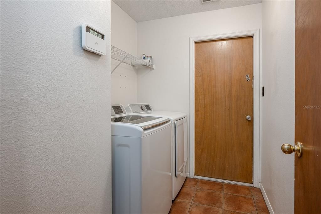 For Sale: $425,000 (3 beds, 2 baths, 1455 Square Feet)