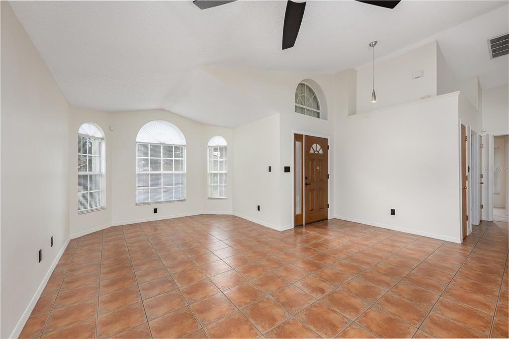 For Sale: $425,000 (3 beds, 2 baths, 1455 Square Feet)