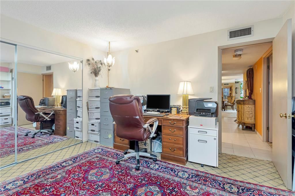 На продажу: $649,000 (2 спален, 2 ванн, 1702 Квадратных фут)