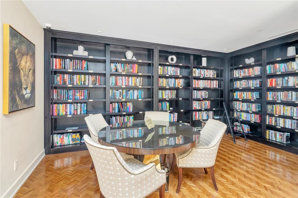 На продажу: $649,000 (2 спален, 2 ванн, 1702 Квадратных фут)