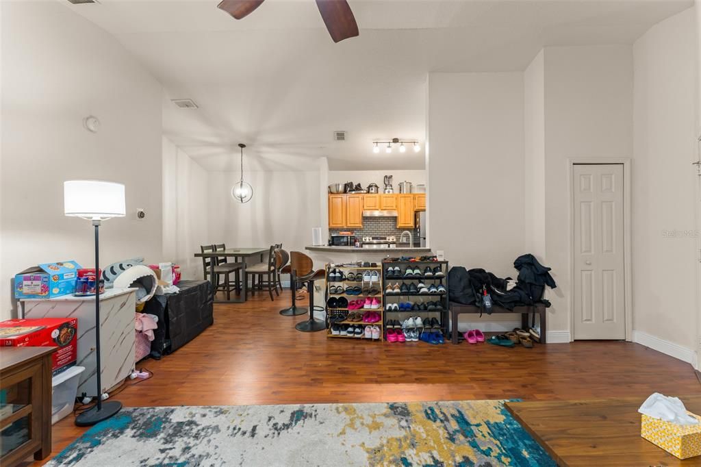 En Venta: $142,000 (1 camas, 1 baños, 713 Pies cuadrados)