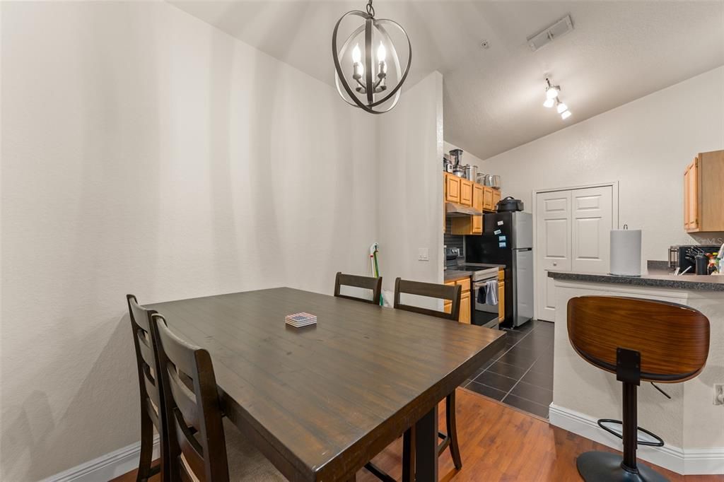 En Venta: $142,000 (1 camas, 1 baños, 713 Pies cuadrados)