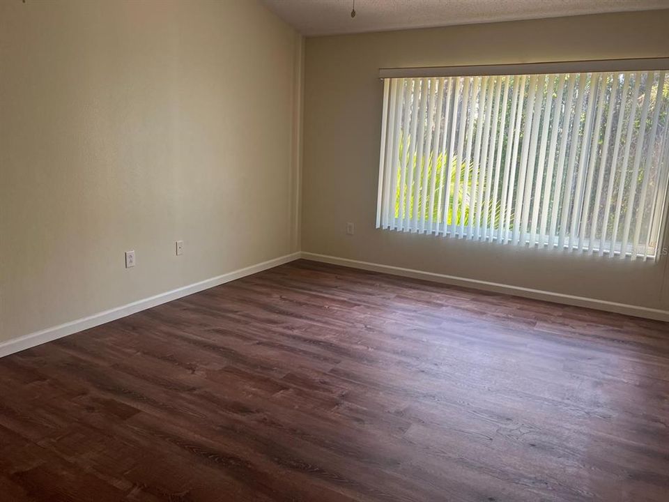 На продажу: $229,000 (2 спален, 3 ванн, 1184 Квадратных фут)