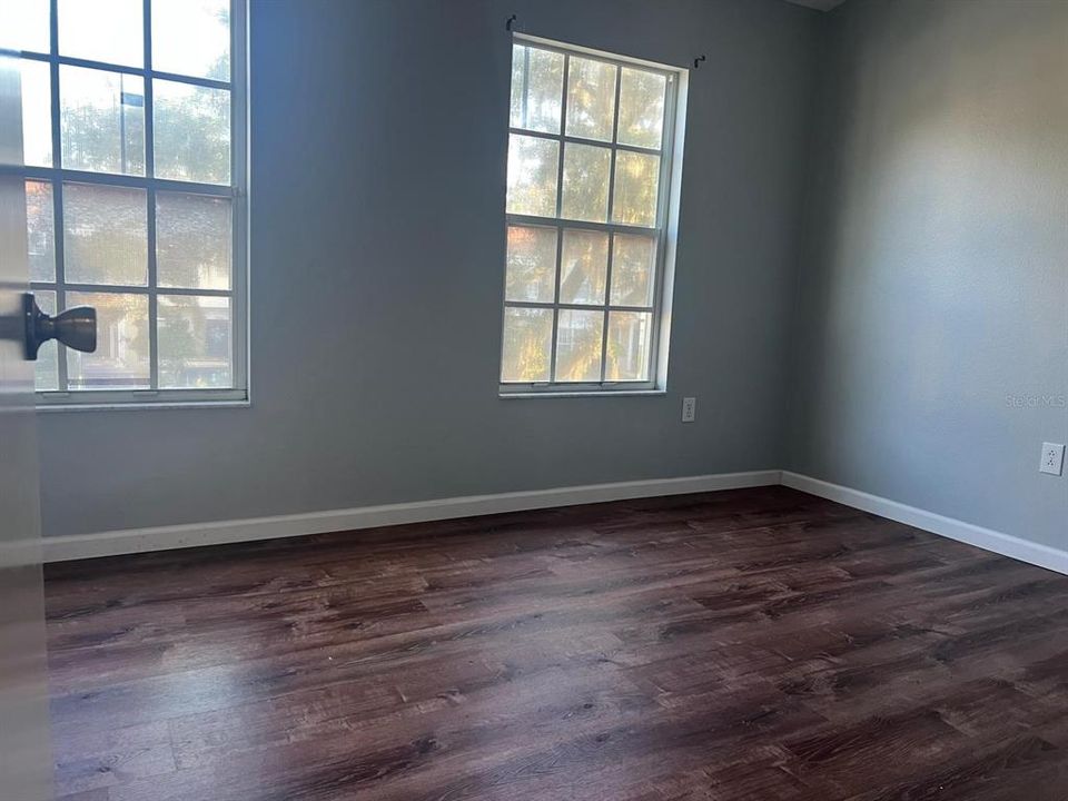 На продажу: $229,000 (2 спален, 3 ванн, 1184 Квадратных фут)