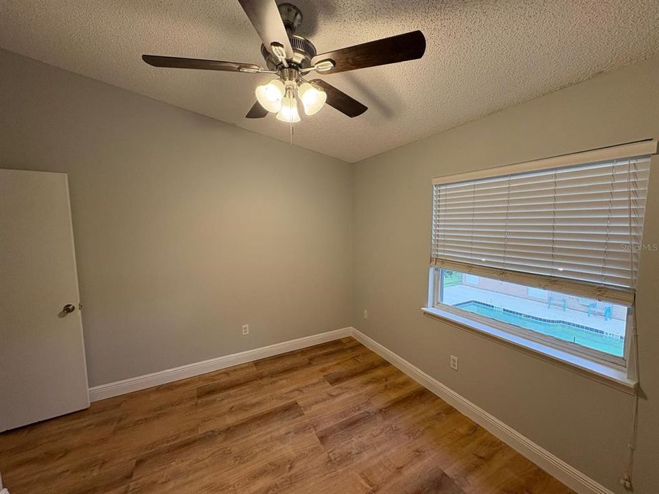 For Sale: $229,000 (2 beds, 3 baths, 1184 Square Feet)