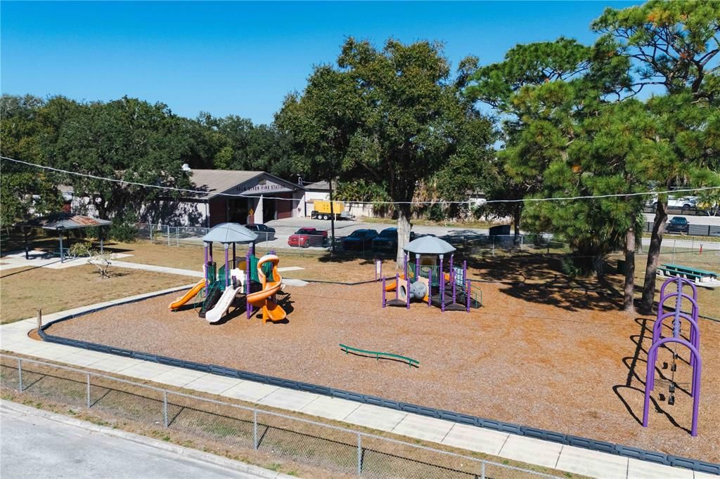 Active With Contract: $365,000 (3 beds, 2 baths, 1374 Square Feet)