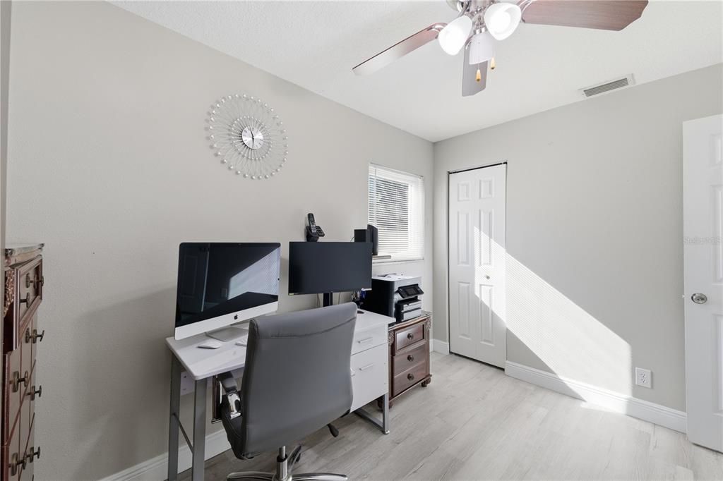Active With Contract: $365,000 (3 beds, 2 baths, 1374 Square Feet)