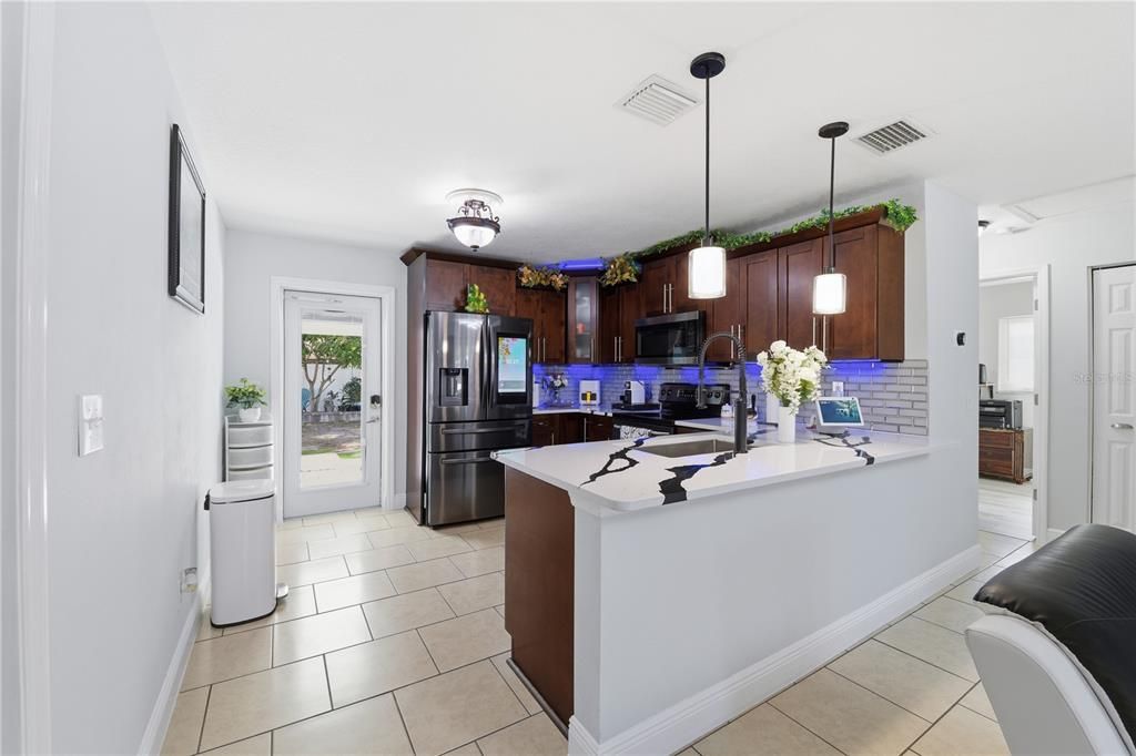 Active With Contract: $365,000 (3 beds, 2 baths, 1374 Square Feet)