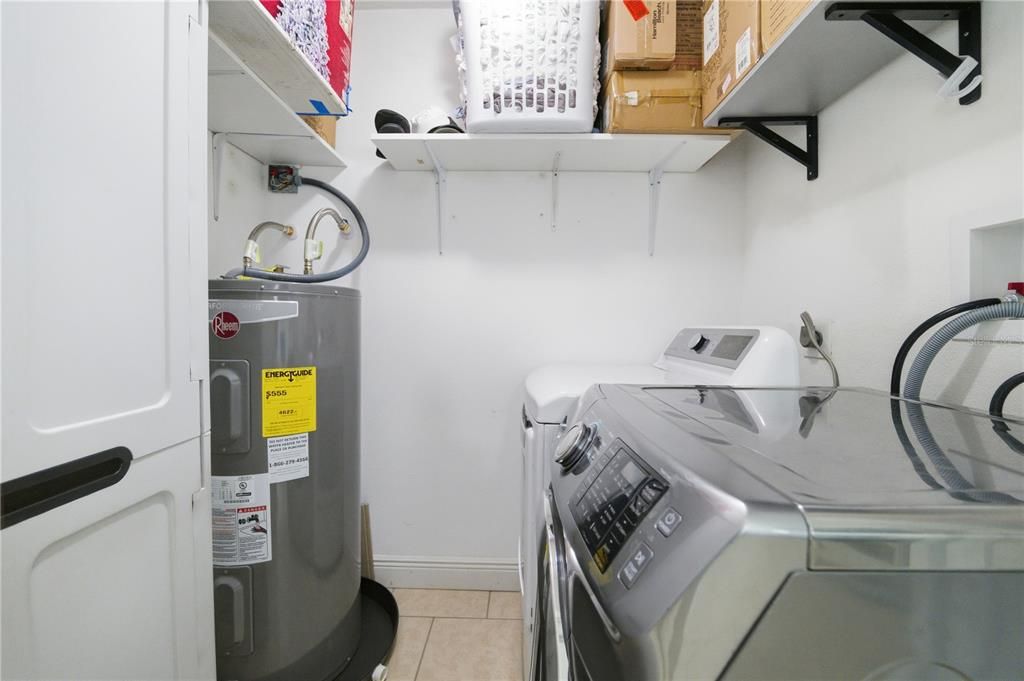 Active With Contract: $365,000 (3 beds, 2 baths, 1374 Square Feet)