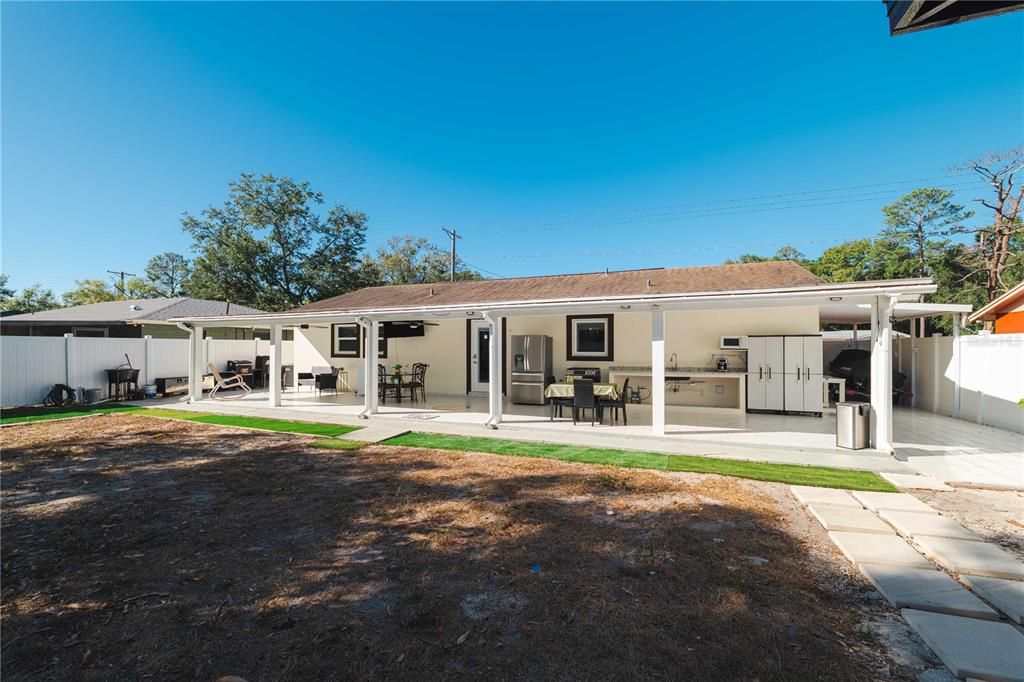 Active With Contract: $365,000 (3 beds, 2 baths, 1374 Square Feet)